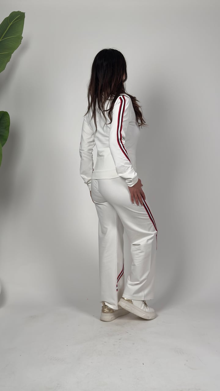 Novica Beyaz Kırmızı Şeritli İkili Takım