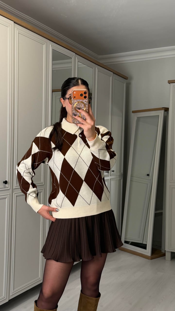 Olena Kahverengi Ekru Baklava Desen Triko Kazak
