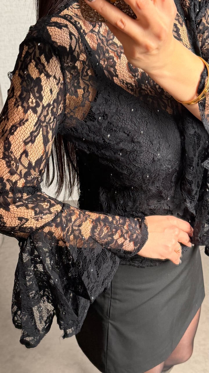 Perise Siyah Taşlı Atletli Dantelli İkili Bluz