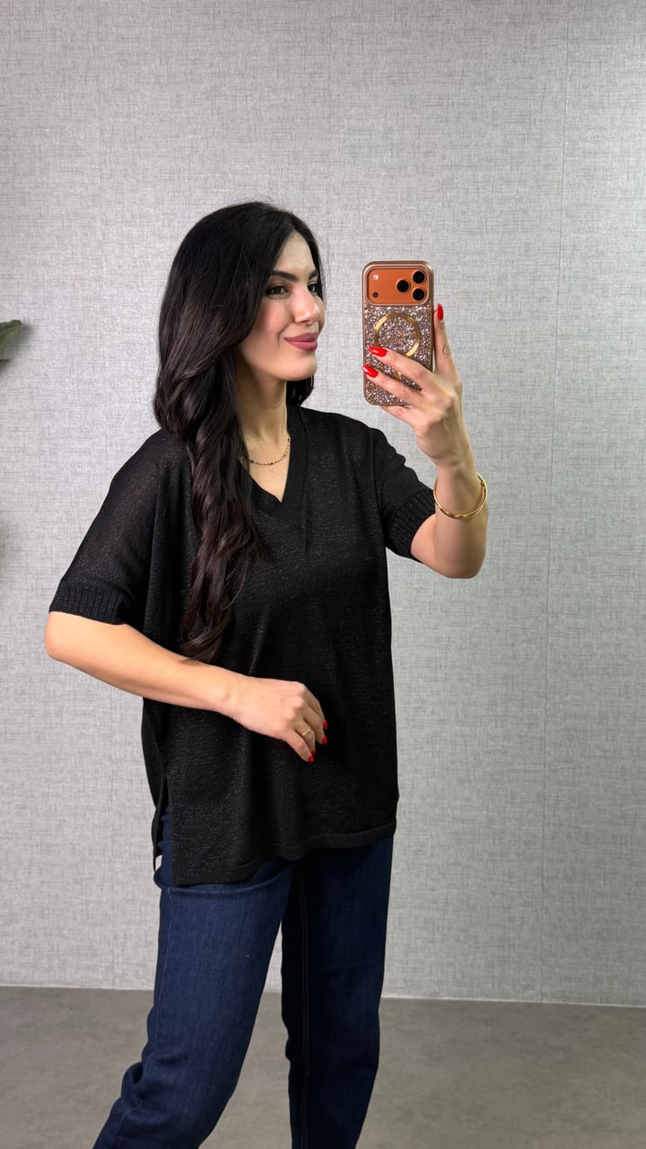 Poly Siyah Simli V Yaka Bluz