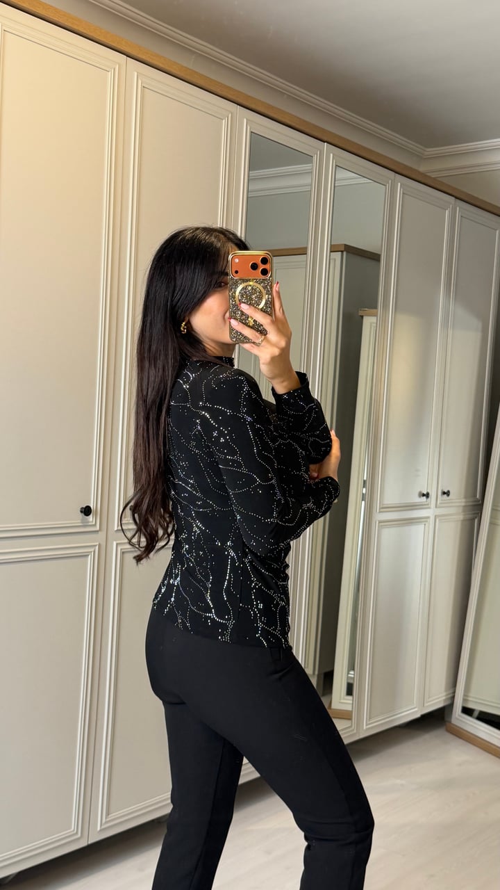Rela Siyah Taşlı Sandy Bluz
