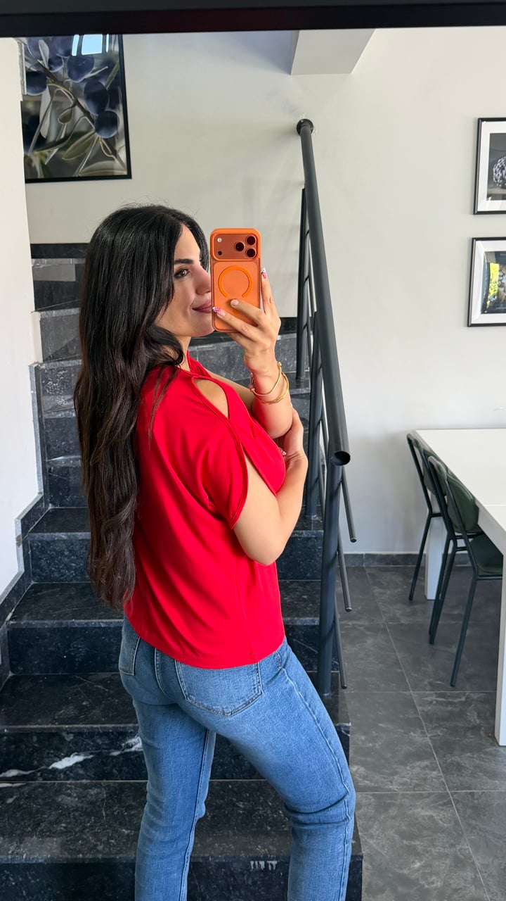Rias Kırmızı Omuz Dekolteli Basic Bluz