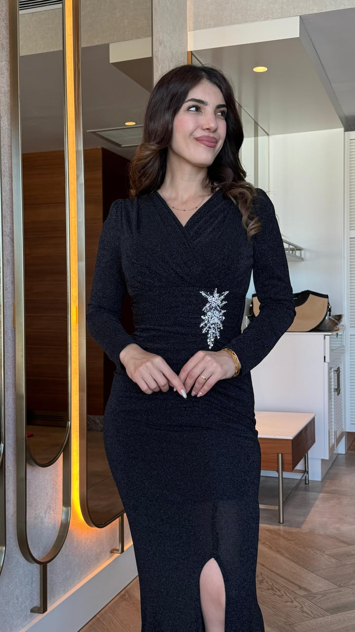 Riva Siyah Taş Broşlu Abiye Elbise