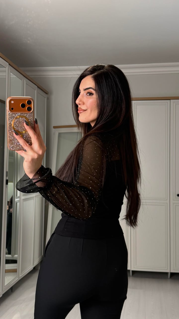 Romy Siyah Taşlı Tül Dik Yaka Bluz