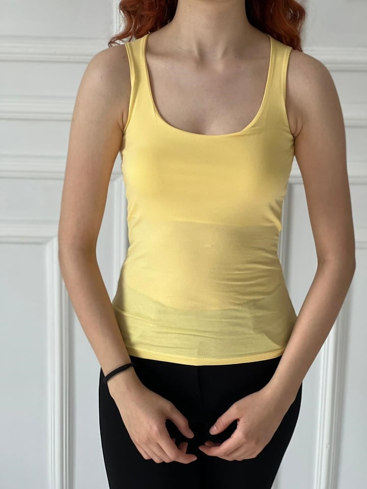 SARI BENETTON ATLET