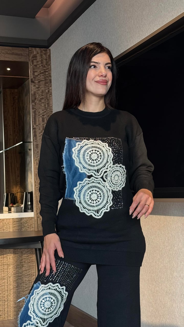 Siyah Tasarım Dantel Motifli İkili Triko Takım 