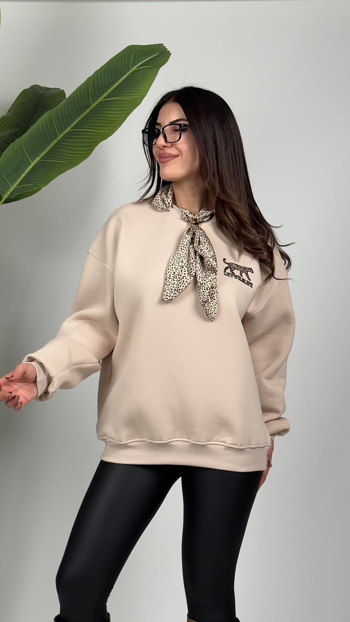 Sofia Bej Leopar Baskılı Fularlı Sweatshirt