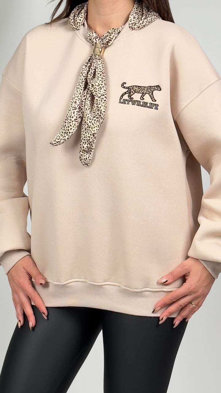 Sofia Bej Leopar Baskılı Fularlı Sweatshirt