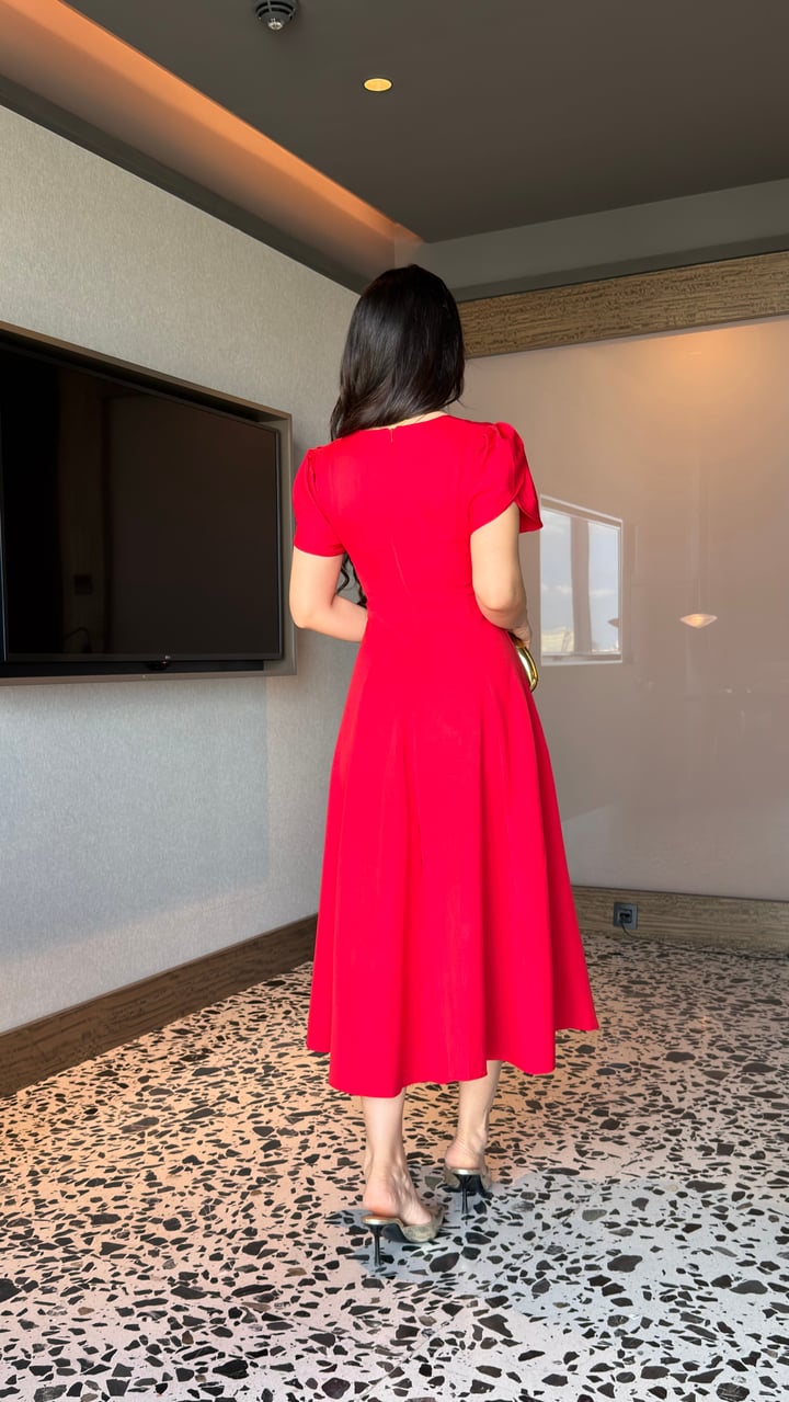 Vals Kırmızı Kare Yaka Kolları Pileli Elbise
