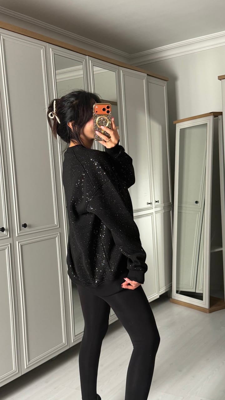 Veas Siyah Simli Yuvarlak Yaka Sweatshirt