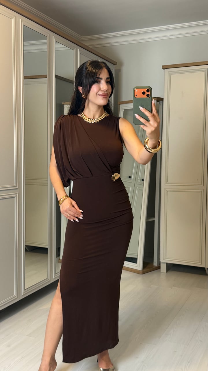 Vesy Kahverengi Aksesuarlı Sandy Elbise