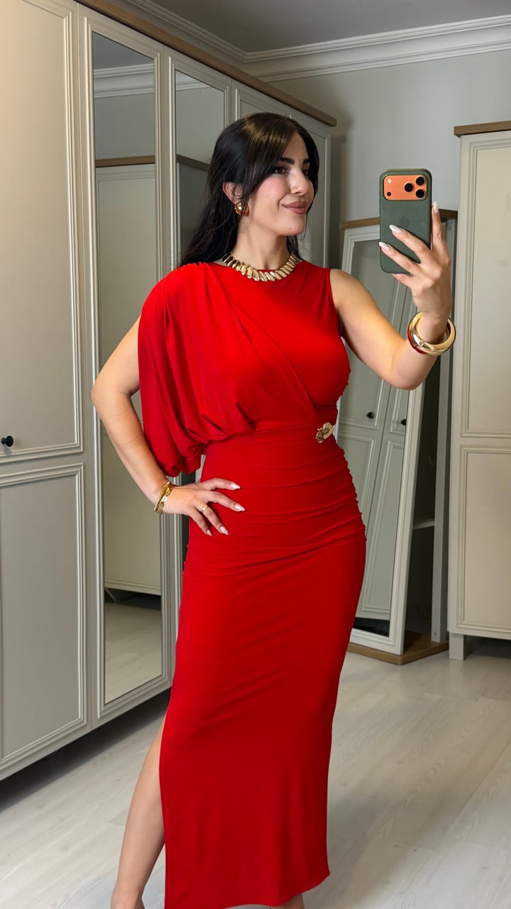 Vesy Kırmızı Aksesuarlı Sandy Elbise