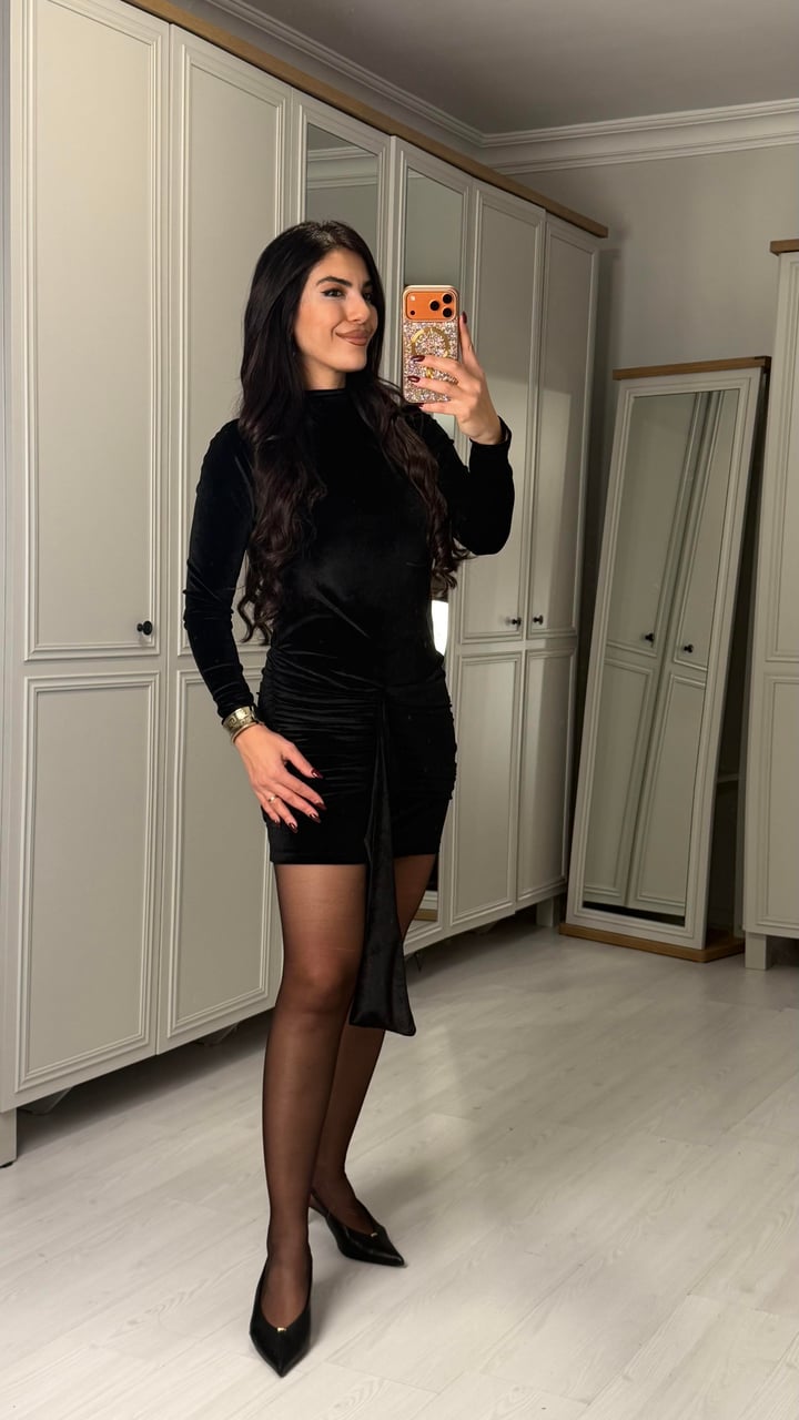 Viorel Siyah Kadife Elbise