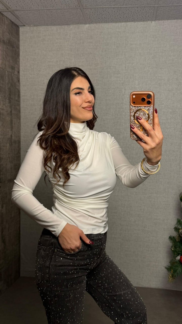 Yasmin Beyaz Drapeli Sandy Bluz