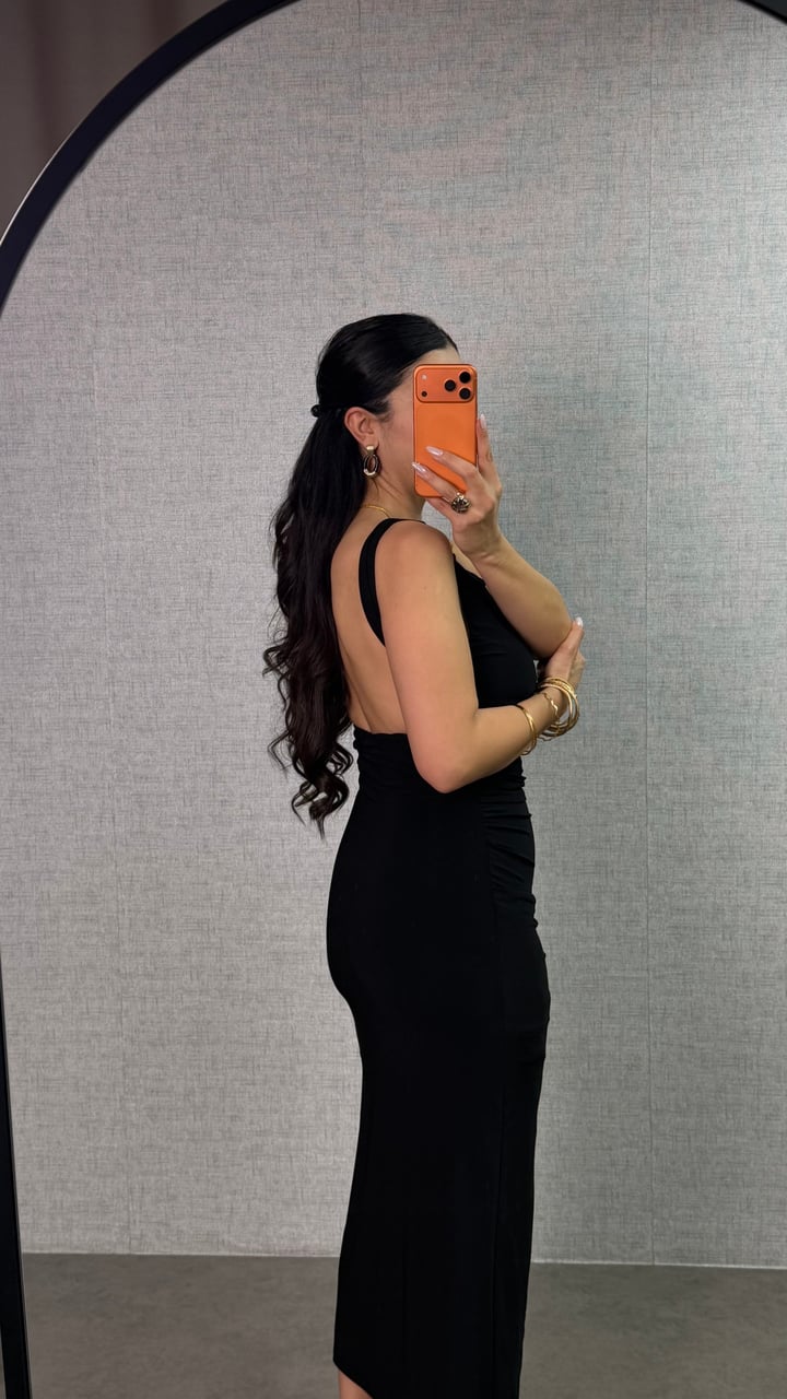 Zenda Siyah Çapraz Yaka Tokalı Elbise