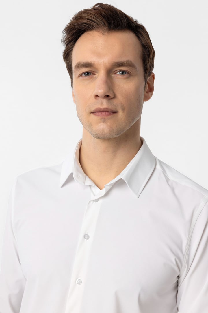 Beyaz Slim Fit Düz Klasik Yaka Gömlek