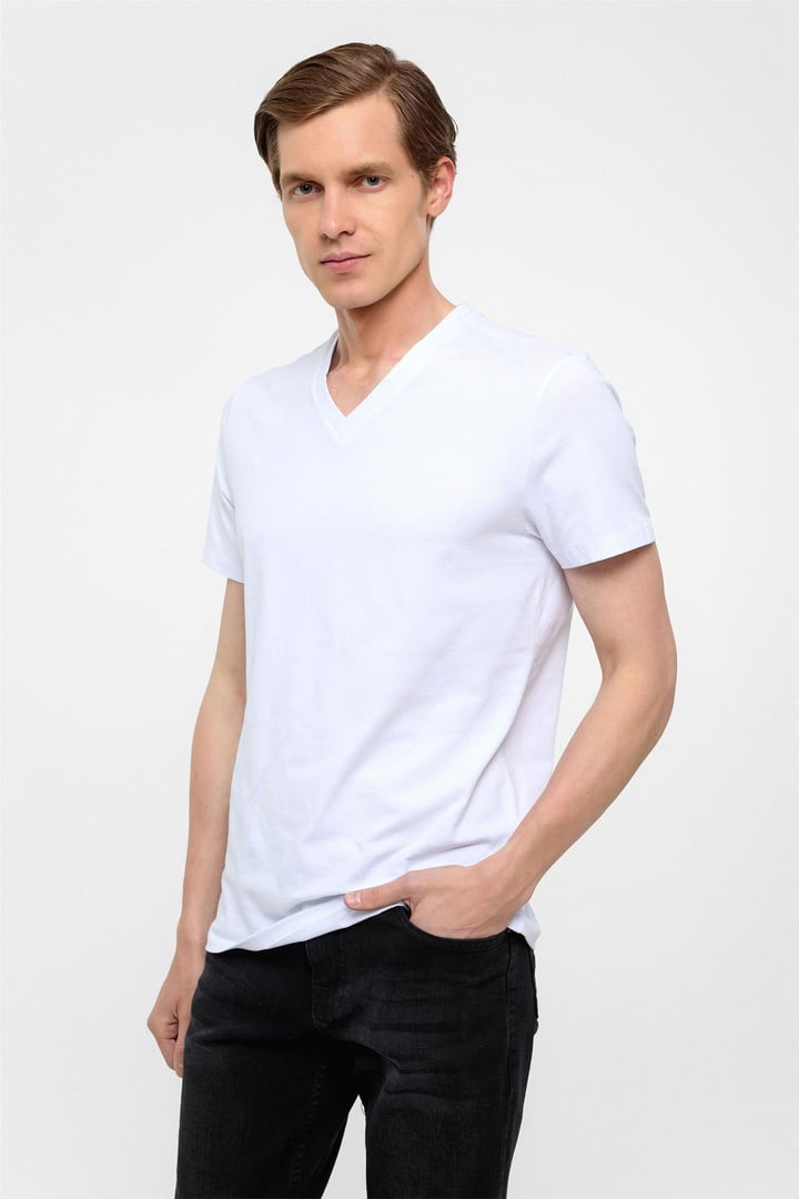 Beyaz Slim Fit Düz V Yaka Tişört