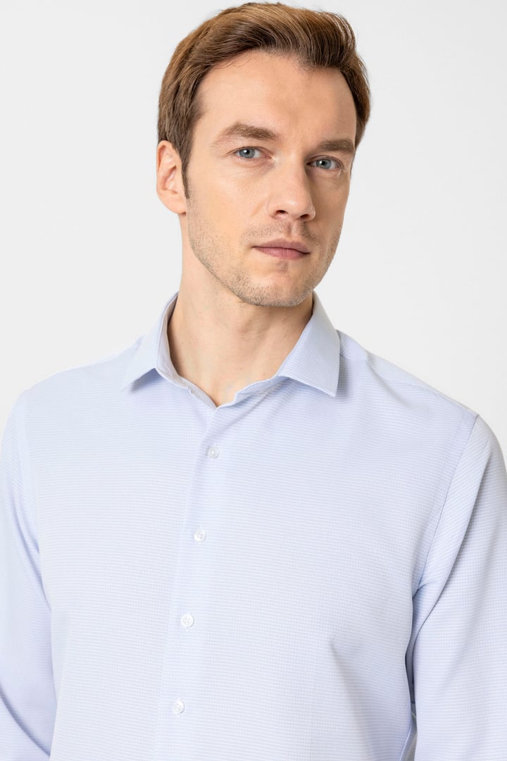 Buz Mavi Slim Fit Armürlü Klasik Yaka Gömlek