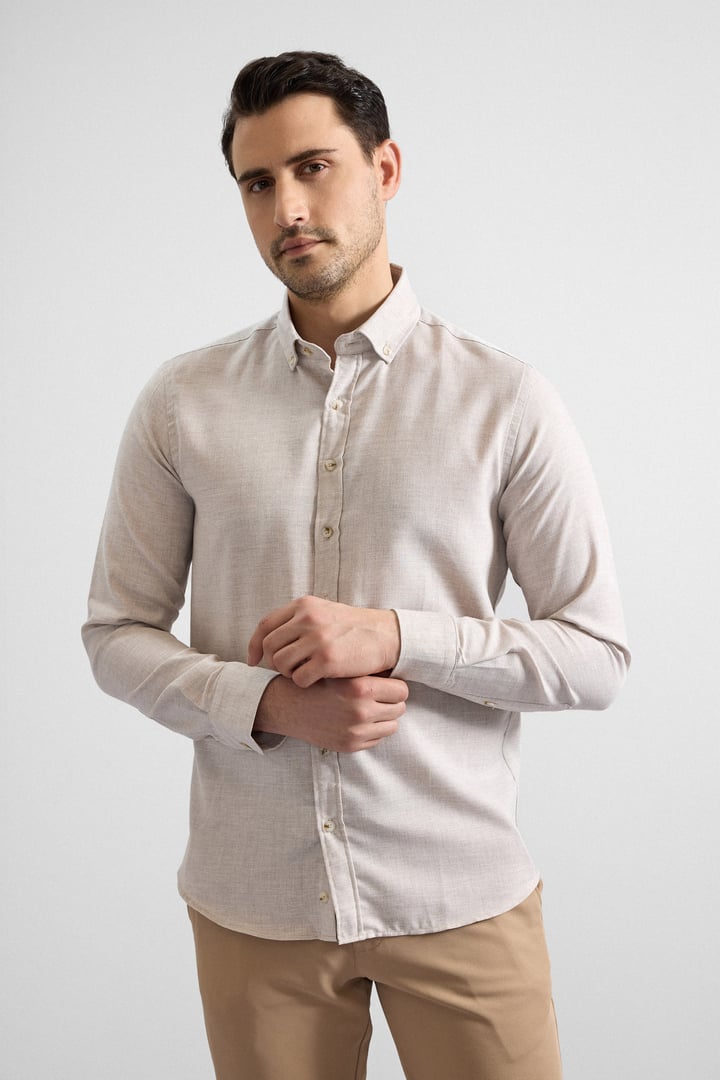 Ekru Slim Düğmeli Yaka Düz Cepsiz Casual Gömlek