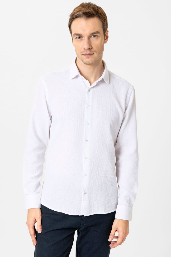Ekru Slim Fit Desenli Klasik Yaka Gömlek