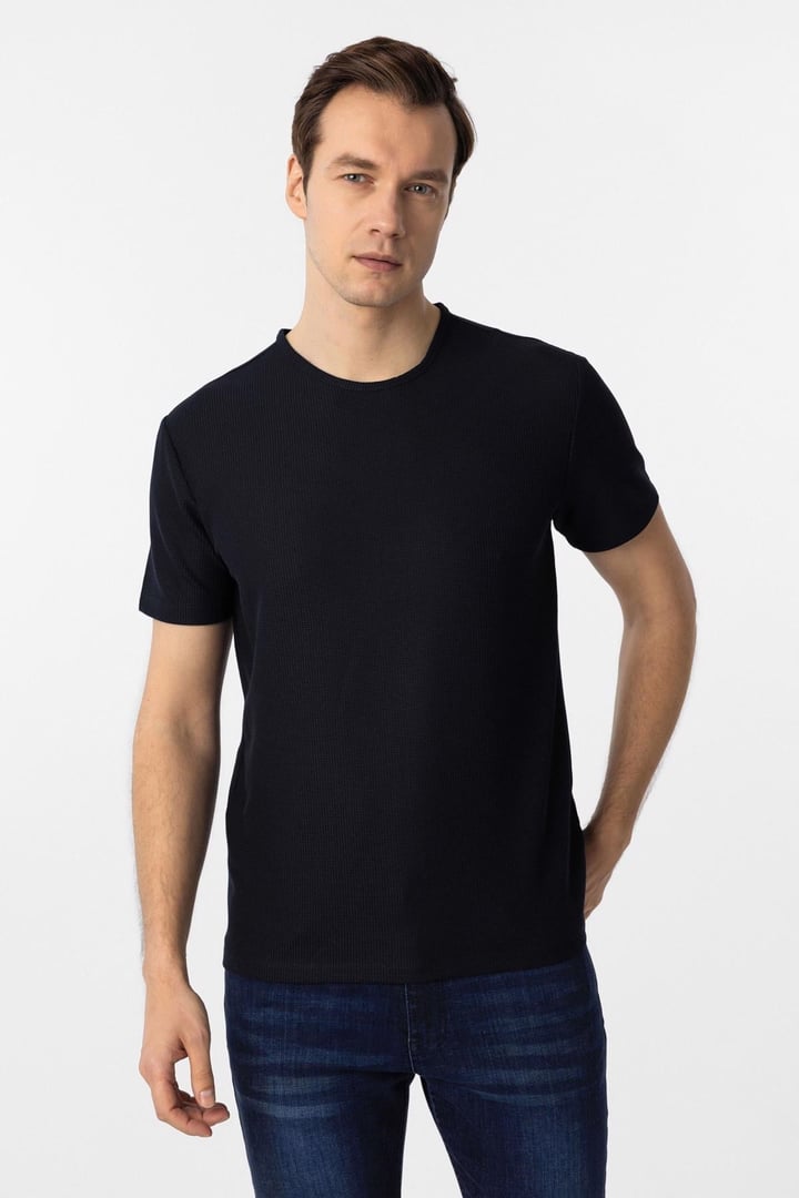 Lacivert Slim Fit Armürlü Bisiklet Yaka Tişört