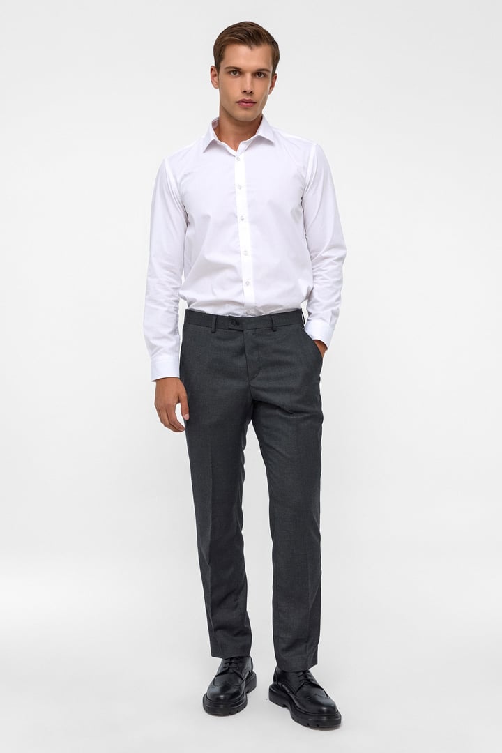 Siyah Regular Armürlü Pantolon