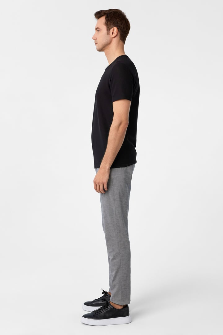 Siyah Slim Fit Armürlü Bisiklet Yaka Tişört