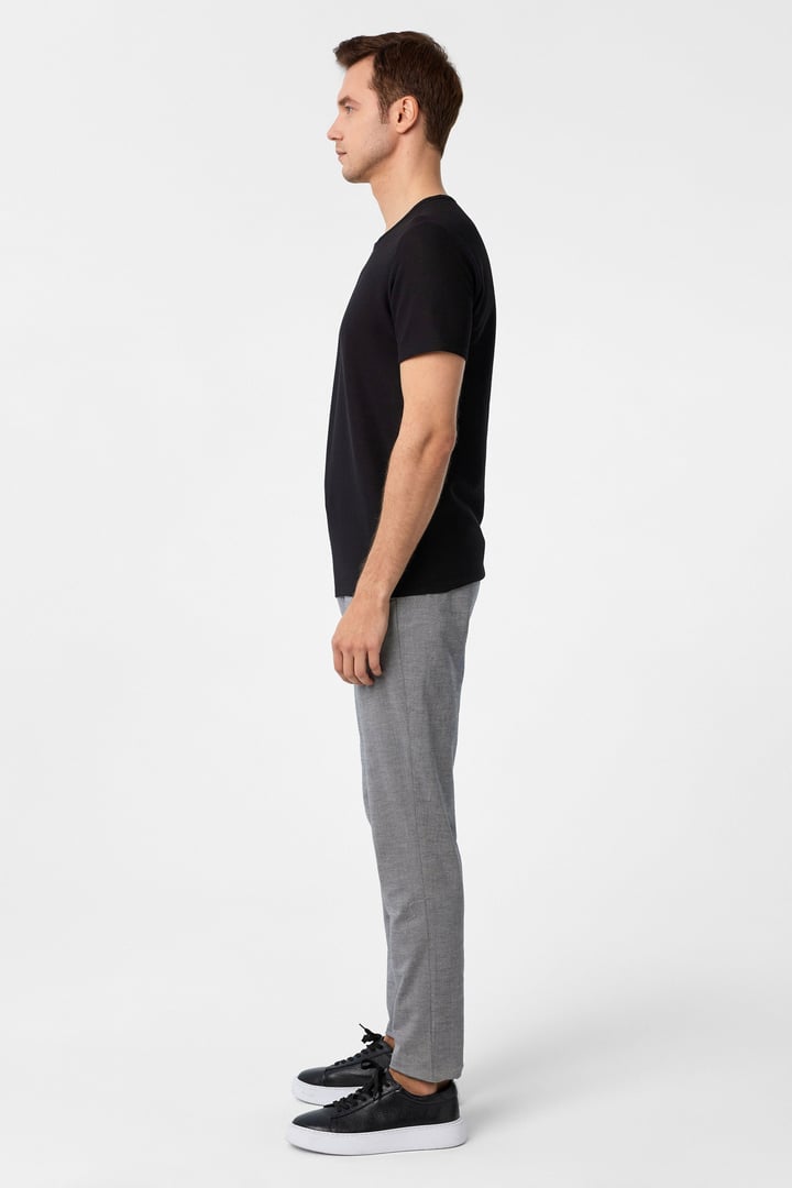 Siyah Slim Fit Armürlü Bisiklet Yaka Tişört