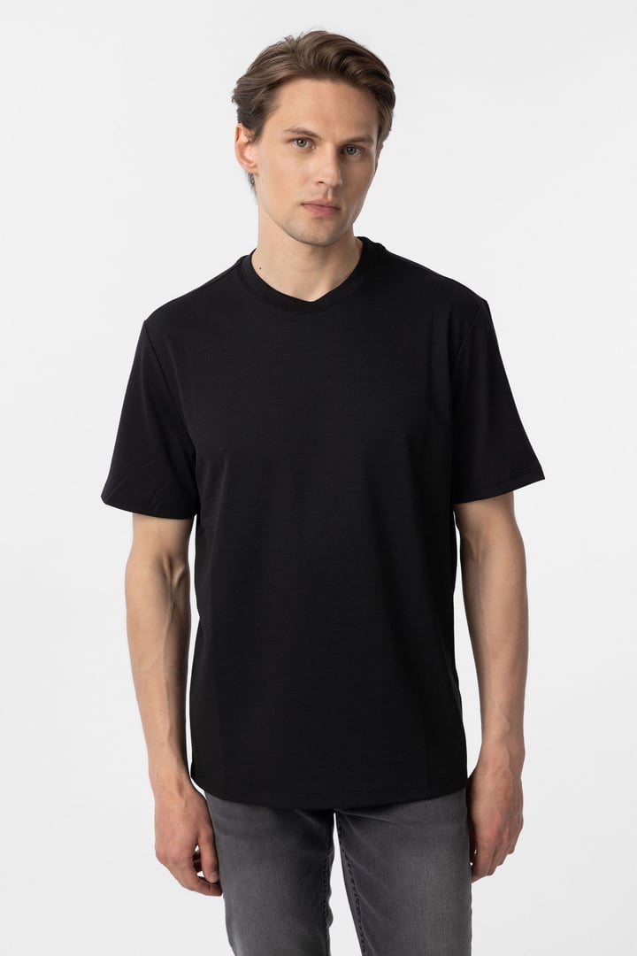 Siyah Slim Fit Armürlü Bisiklet Yaka Tişört
