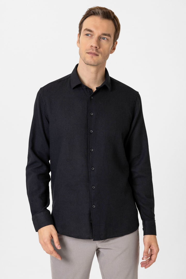 Siyah Slim Fit Desenli Klasik Yaka Gömlek