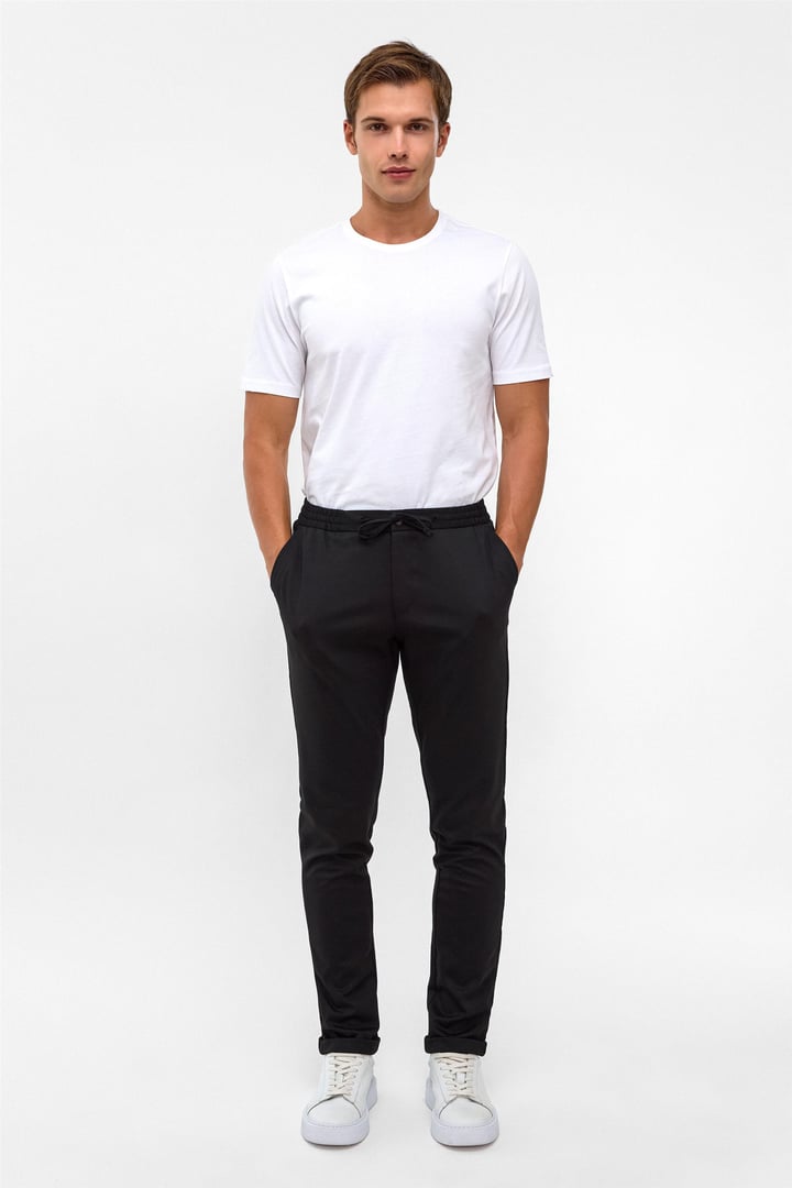 Siyah Slim Fit Jogger Pantolon