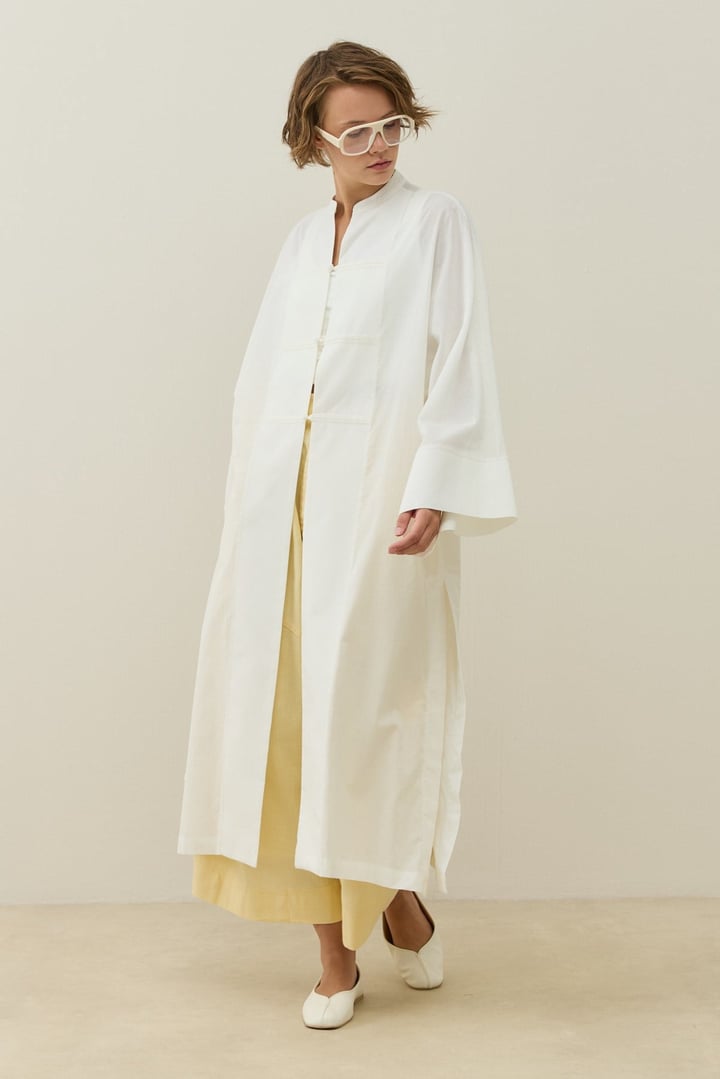 Beyaz Hakim Yaka Uzun Vual Kimono