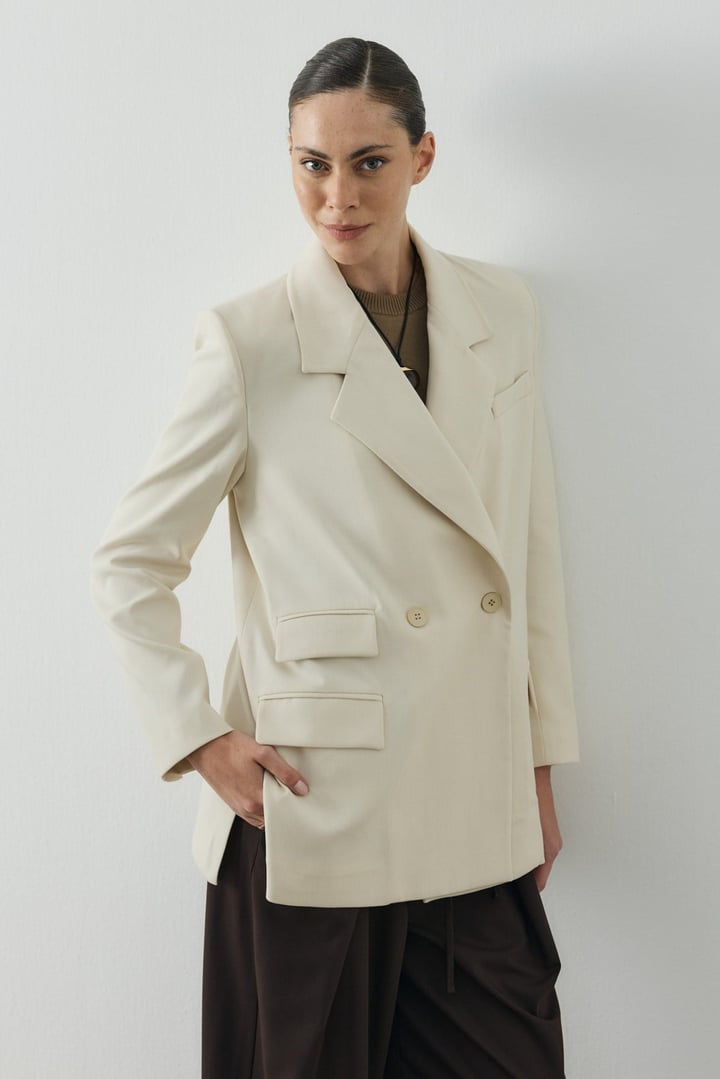 Ekru Multi Cep Detaylı Kruvaze Blazer
