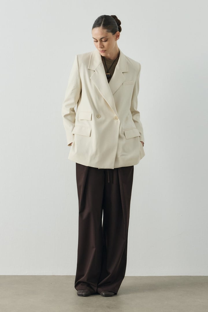 Ekru Multi Cep Detaylı Kruvaze Blazer