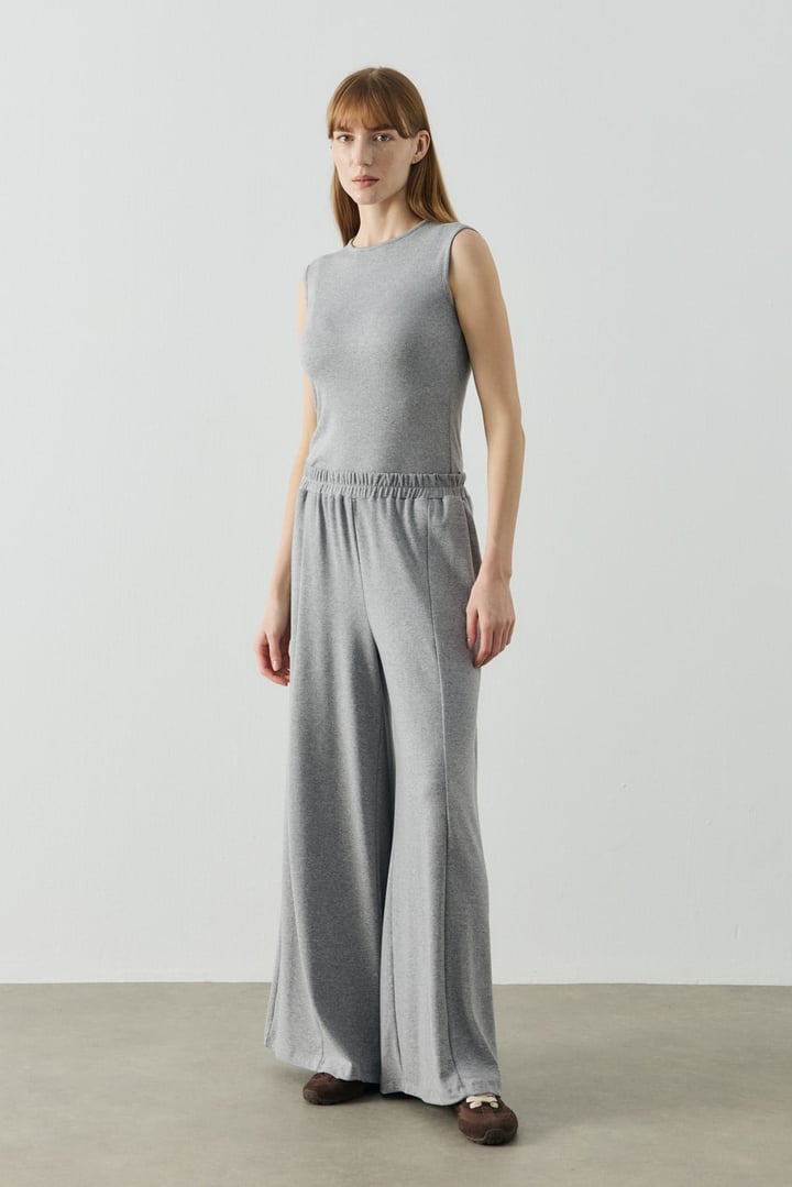 Gri Basic Bol Paça Dökümlü Pantolon