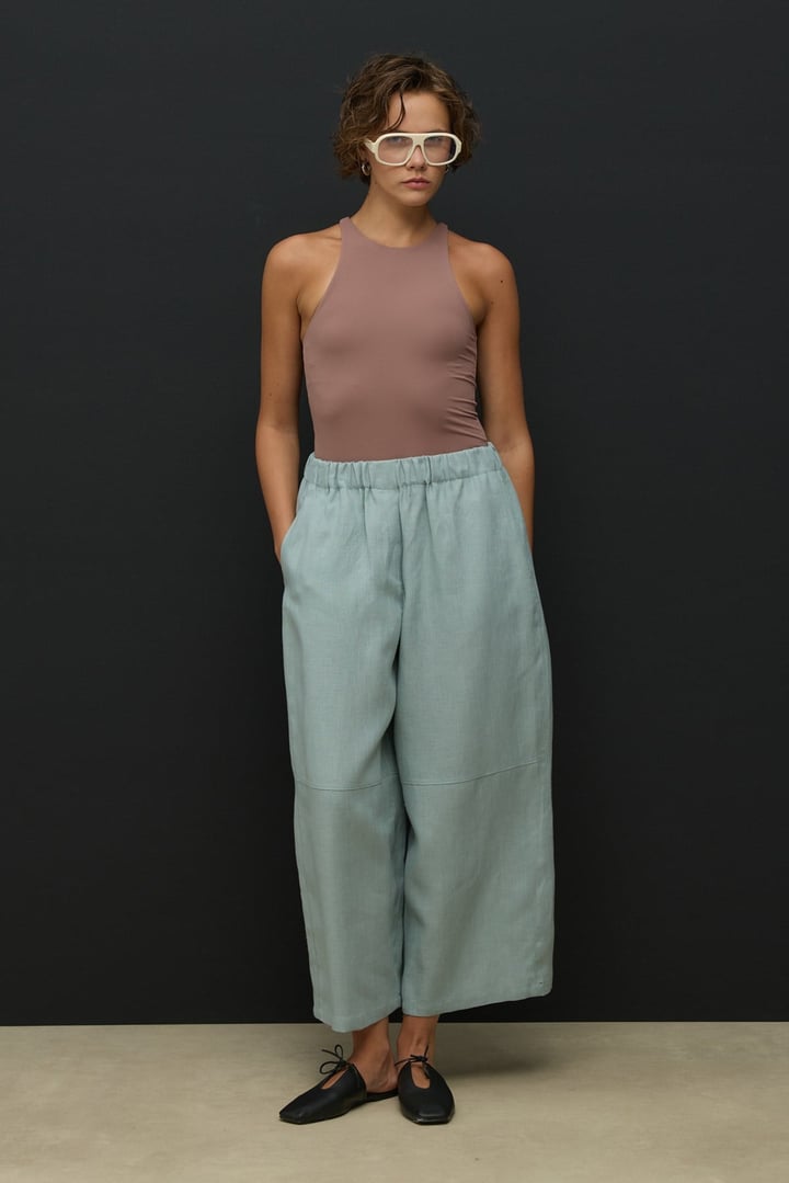 Koyu Mint Kesik Detaylı Crop Barrel Keten Pantolon