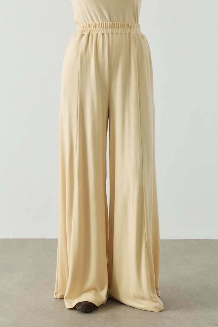 Sarı Basic Bol Paça Dökümlü Pantolon
