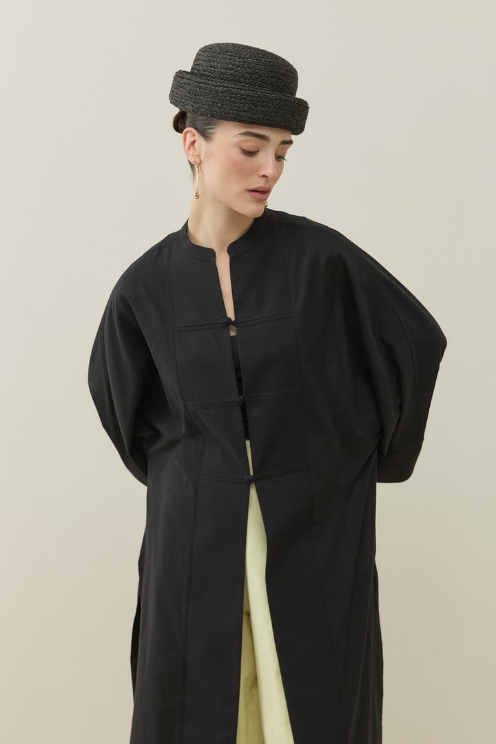 Siyah Hakim Yaka Uzun Vual Kimono