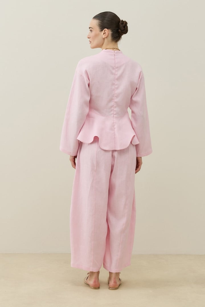 Toz Pembe Hakim Yaka Peplum Keten Bluz