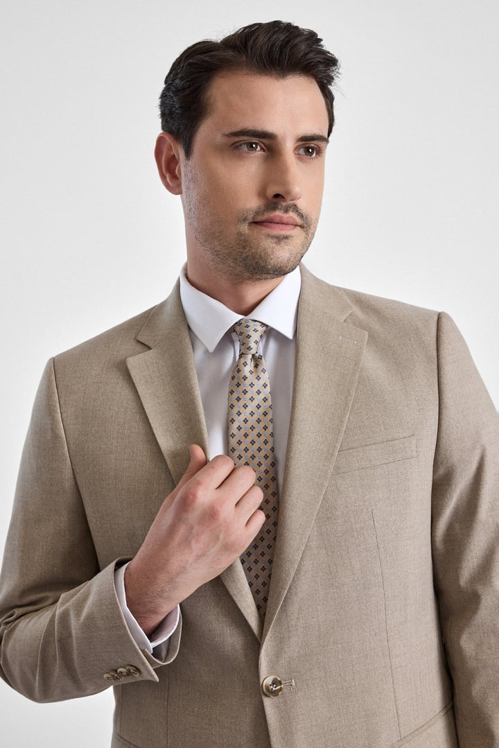 Bej Regular Sivri Yaka Düz Armürlü Kapaklı Cep Standart 6 Drop Takım Elbise