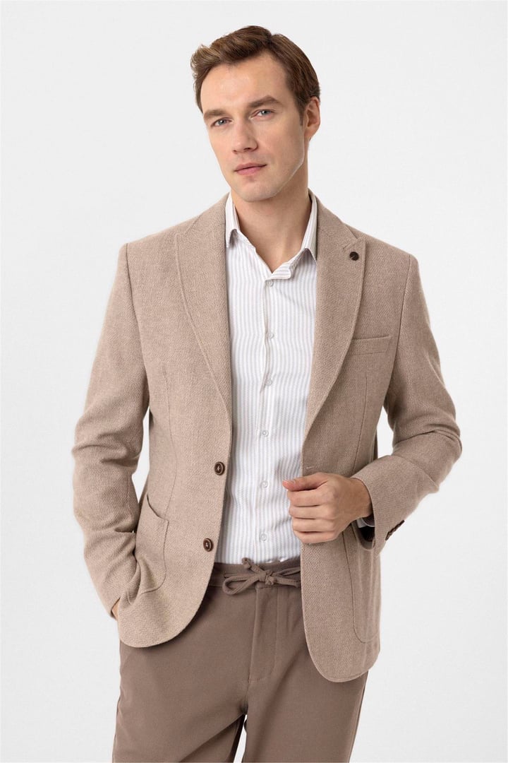 Bej Slim Fit Sivri Yaka 6 Drop Ceket