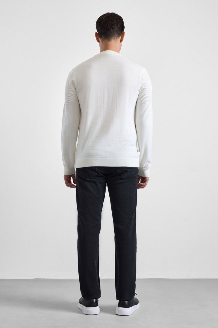 Beyaz Regular Dikey Çizgili Bisiklet Yaka Kazak