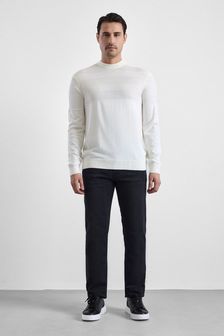 Beyaz Regular Dikey Çizgili Bisiklet Yaka Kazak