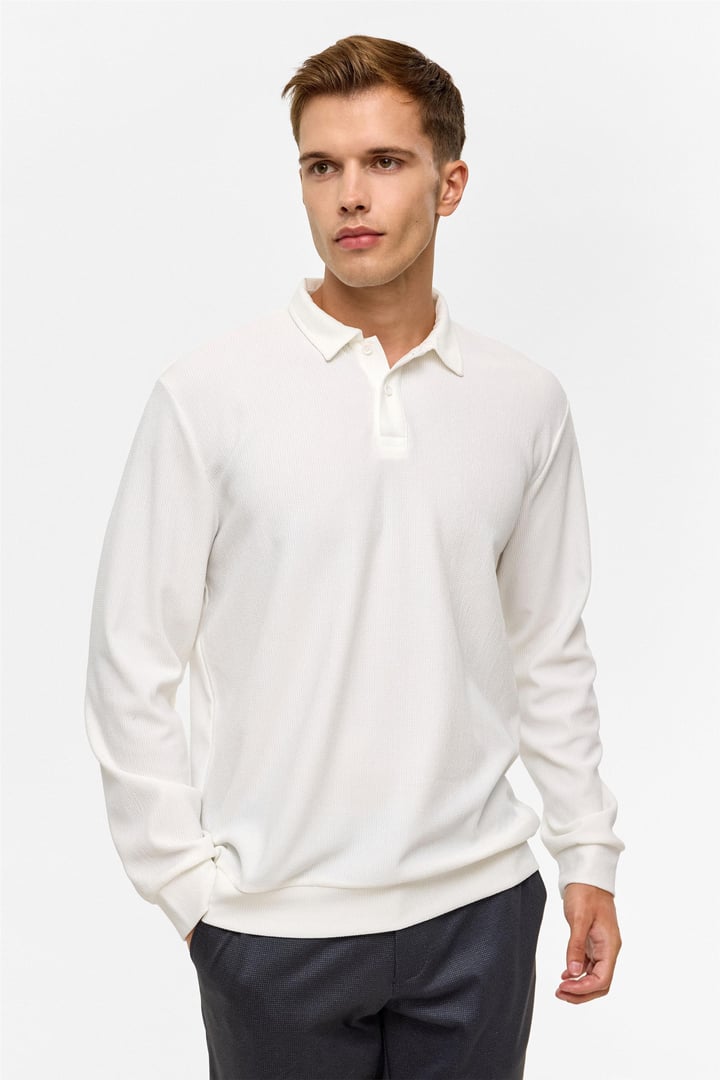 Beyaz Regular Düz Polo Yaka Sweatshirt