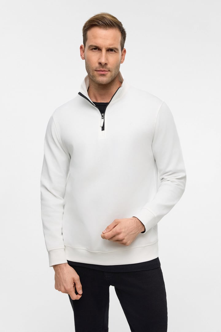 Beyaz Regular Düz Yarım Balıkçı Yaka Sweatshirt