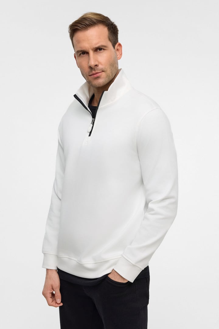 Beyaz Regular Düz Yarım Balıkçı Yaka Sweatshirt