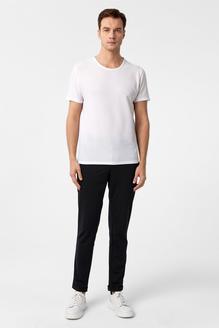 Beyaz Slim Fit Armürlü Bisiklet Yaka Tişört