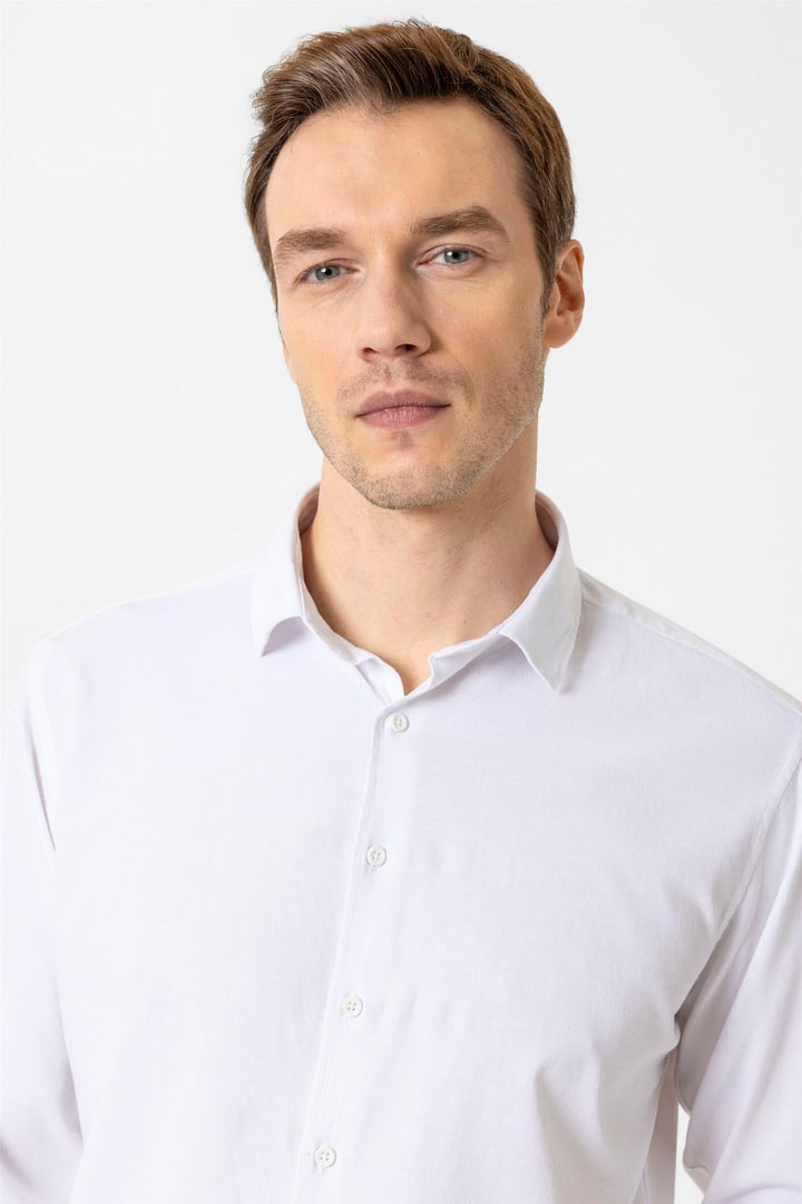 Beyaz Slim Fit Düz Klasik Yaka Gömlek