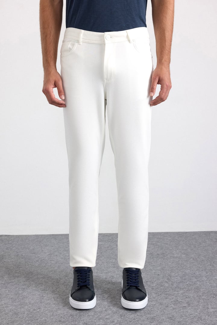 Beyaz Slim Karışık Desen Armürlü Normal Bel Casual Pantolon