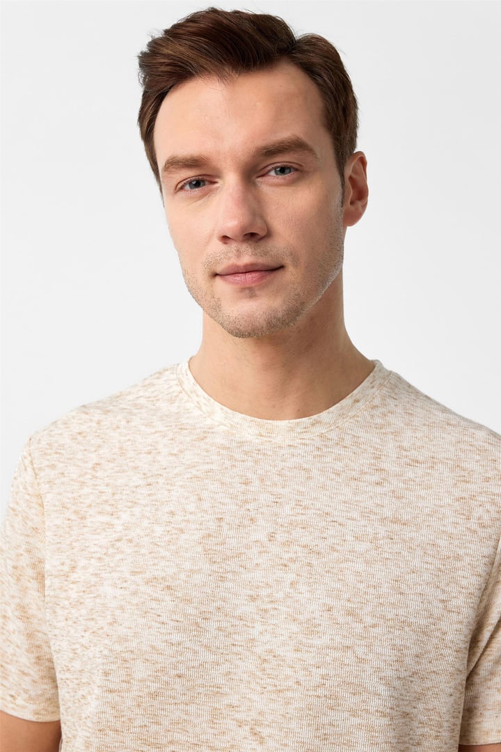 Ekru Regular Düz Bisiklet Yaka Tişört